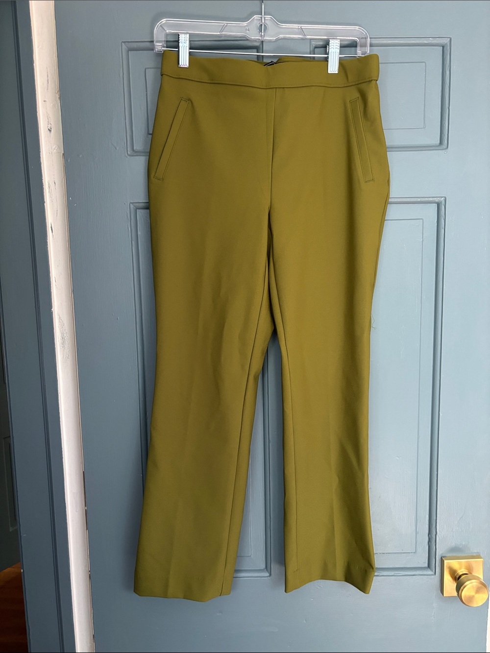 Atelier Sona Olive Green Tailored Straight-Leg Trousers